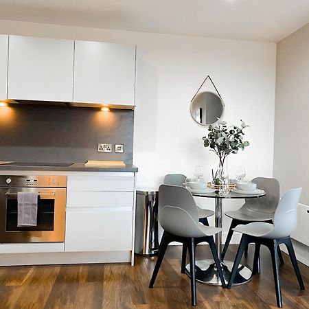 The Panda - Modern 2 Bedroom Apt In Manchester City Centre Экстерьер фото