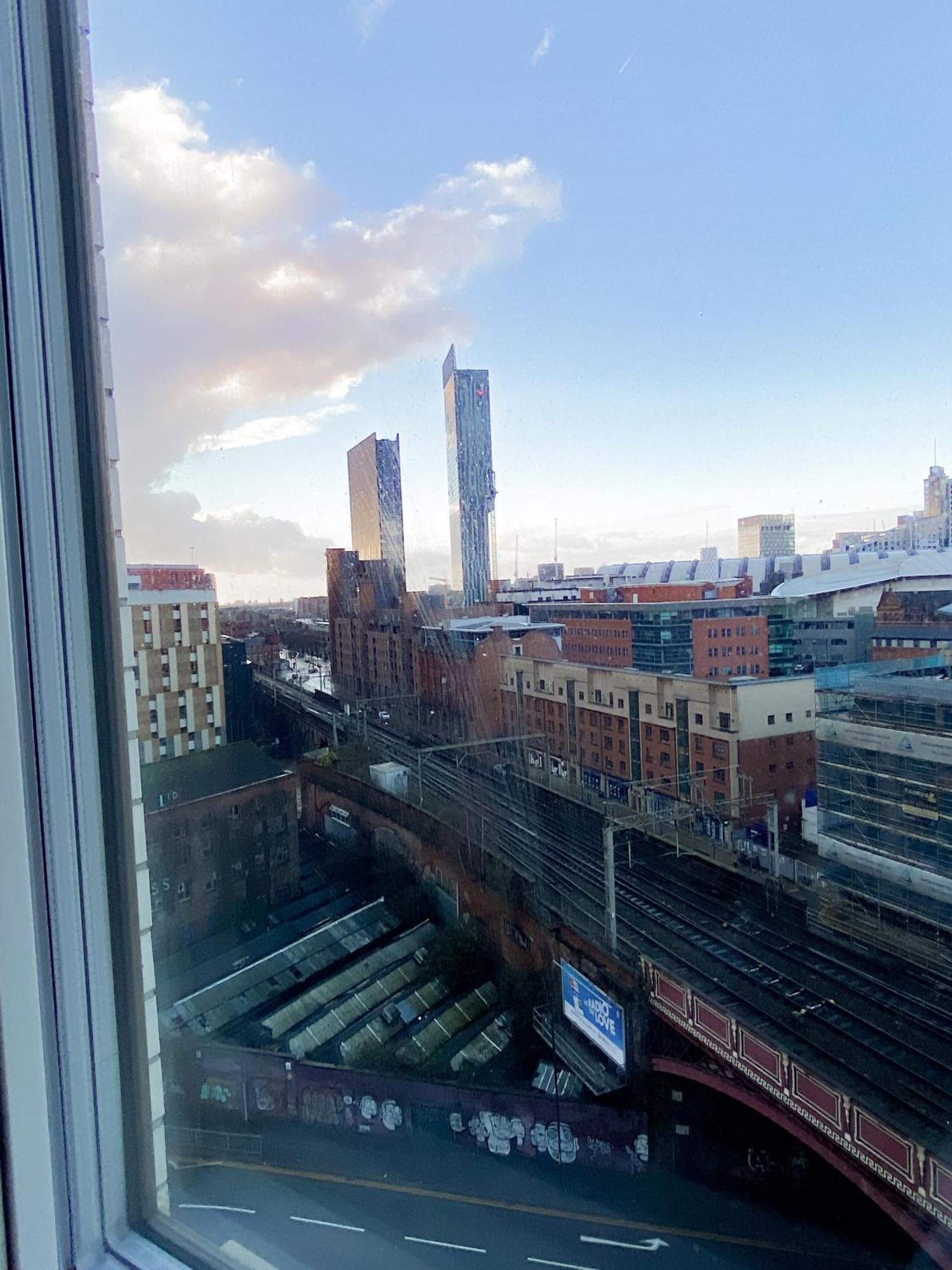 The Panda - Modern 2 Bedroom Apt In Manchester City Centre Экстерьер фото